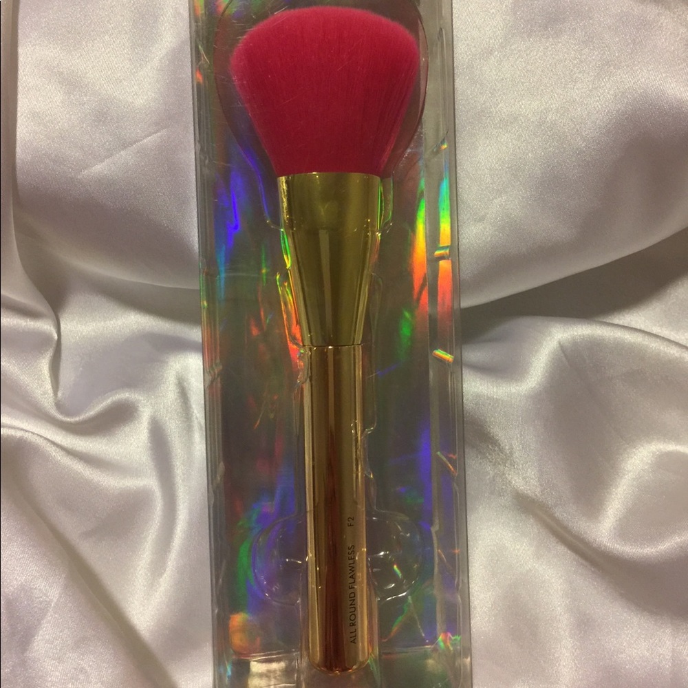 Boxed Skinny Dip London Gold Rush Powder Brush